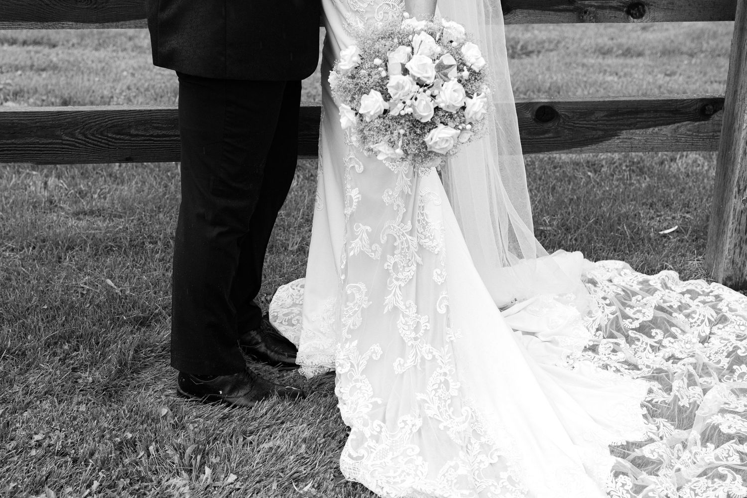 Romantic outdoor wedding in the heart of Okanagan, surrounded by stunning vineyard views and golden sunsets.