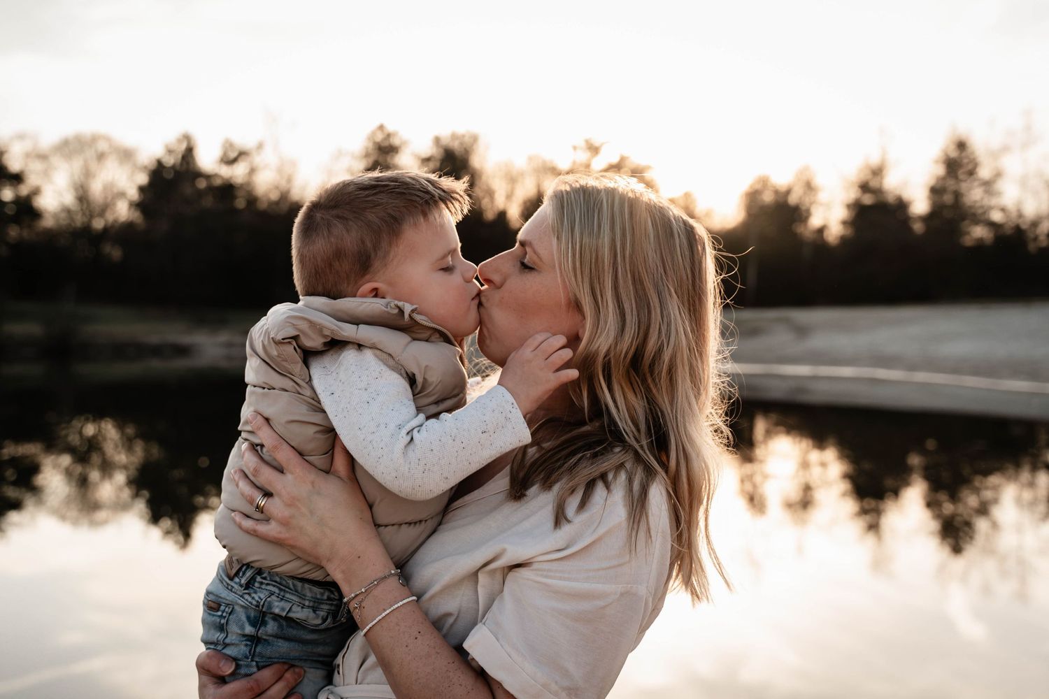 Motherhood shoot - Malon Voortman Fotografie
