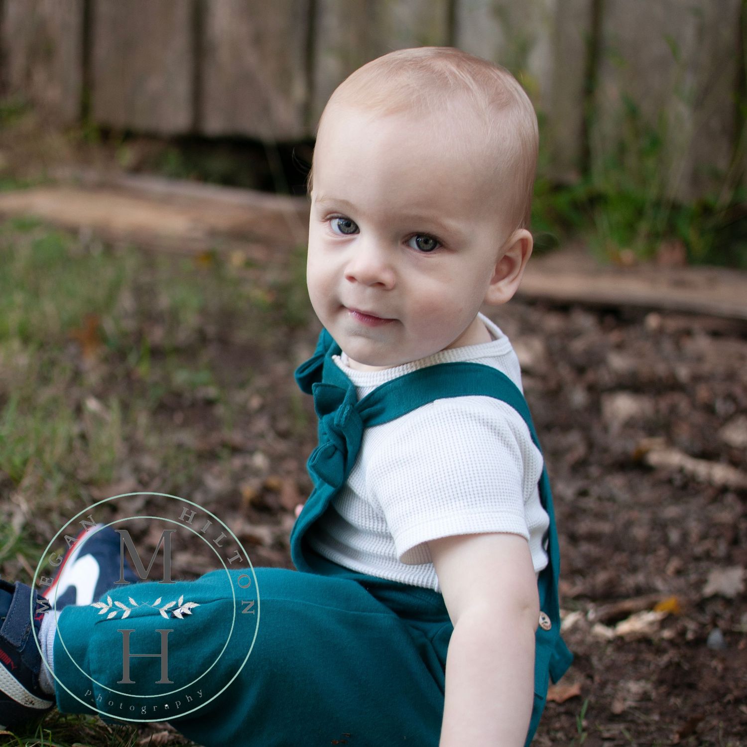 image of toddler sitting claude moore park
