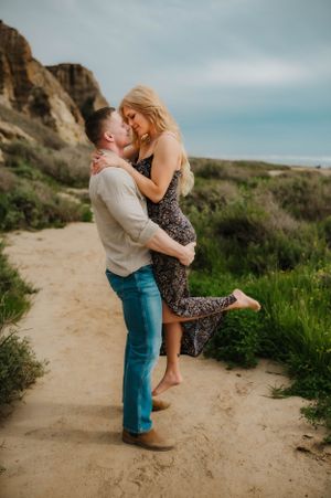 Virginia family photographer
Fredericksburg VA
Stafford county
Spotsylvania
Quantico 
military
couples
elopements
weddings
maternity