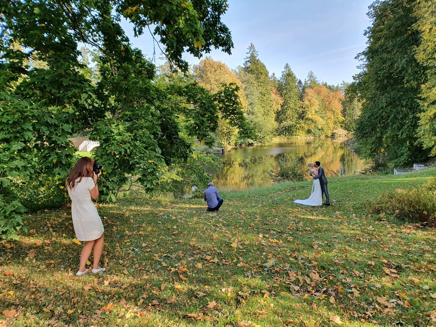 Sinu pulmafotograaf - klassikalised ja ajatud pulmapildid. Pulmafotograaf Jako Ülenõmm. Fotokoolitused.