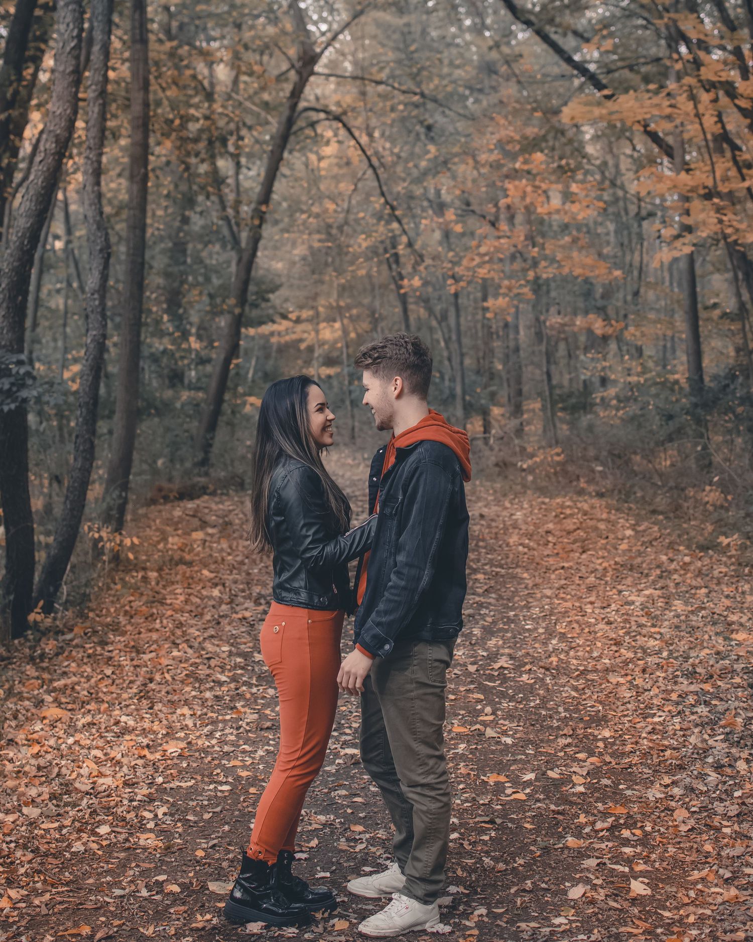 Fall couple photoshoot