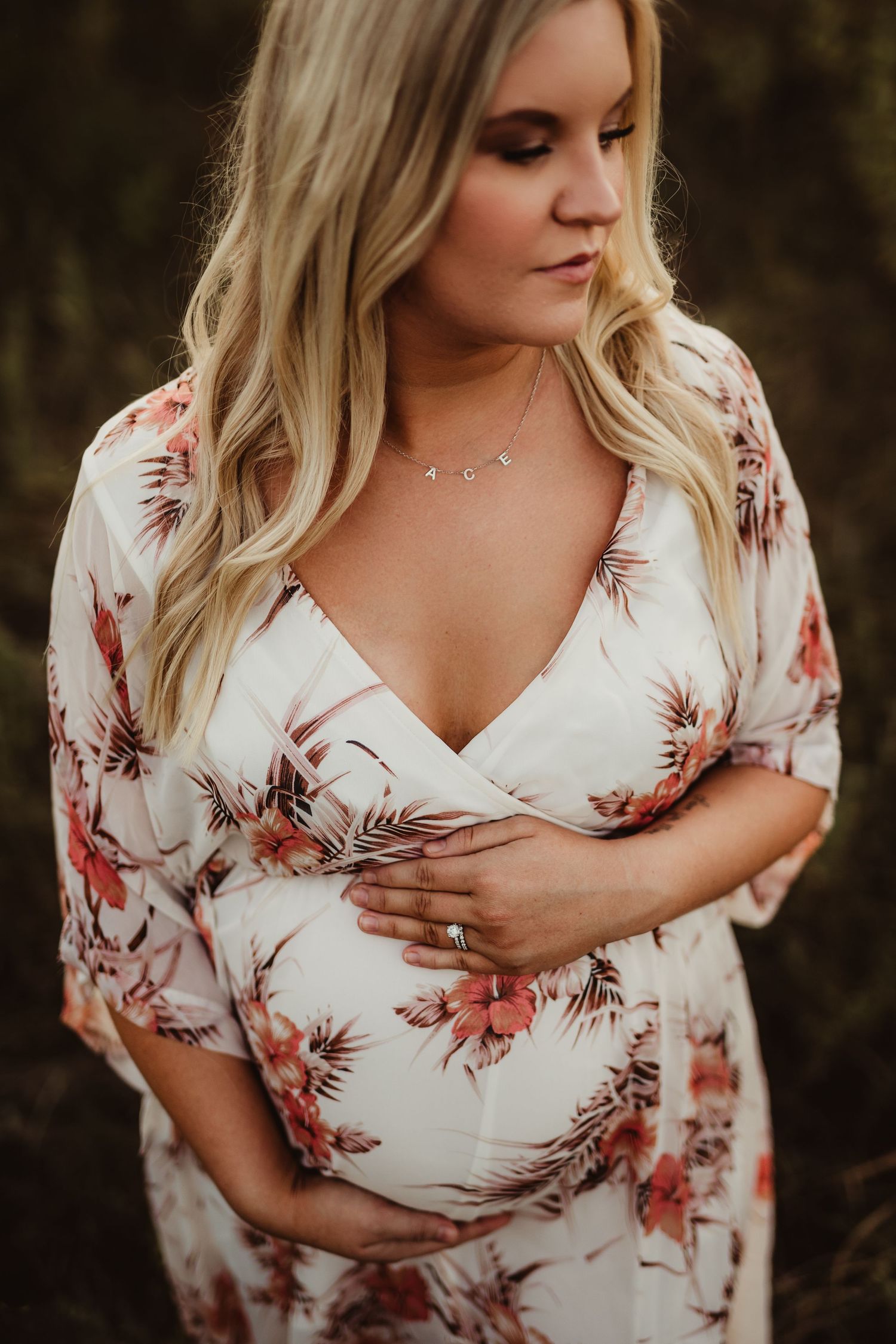 maternity portraits Wichita, maternity photography near me, professional pregnancy photoshoot