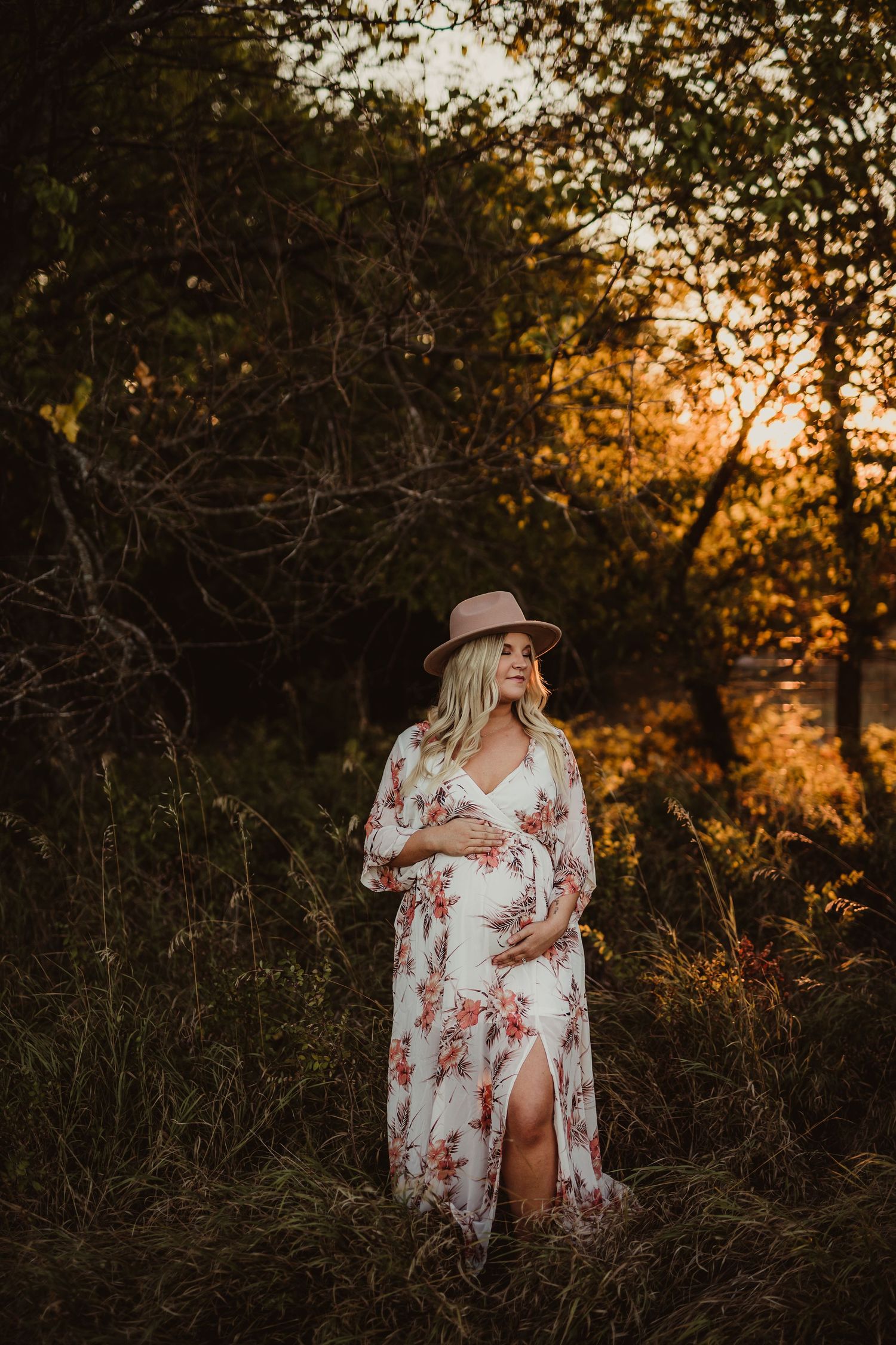 maternity portraits Wichita, maternity photography near me, professional pregnancy photoshoot