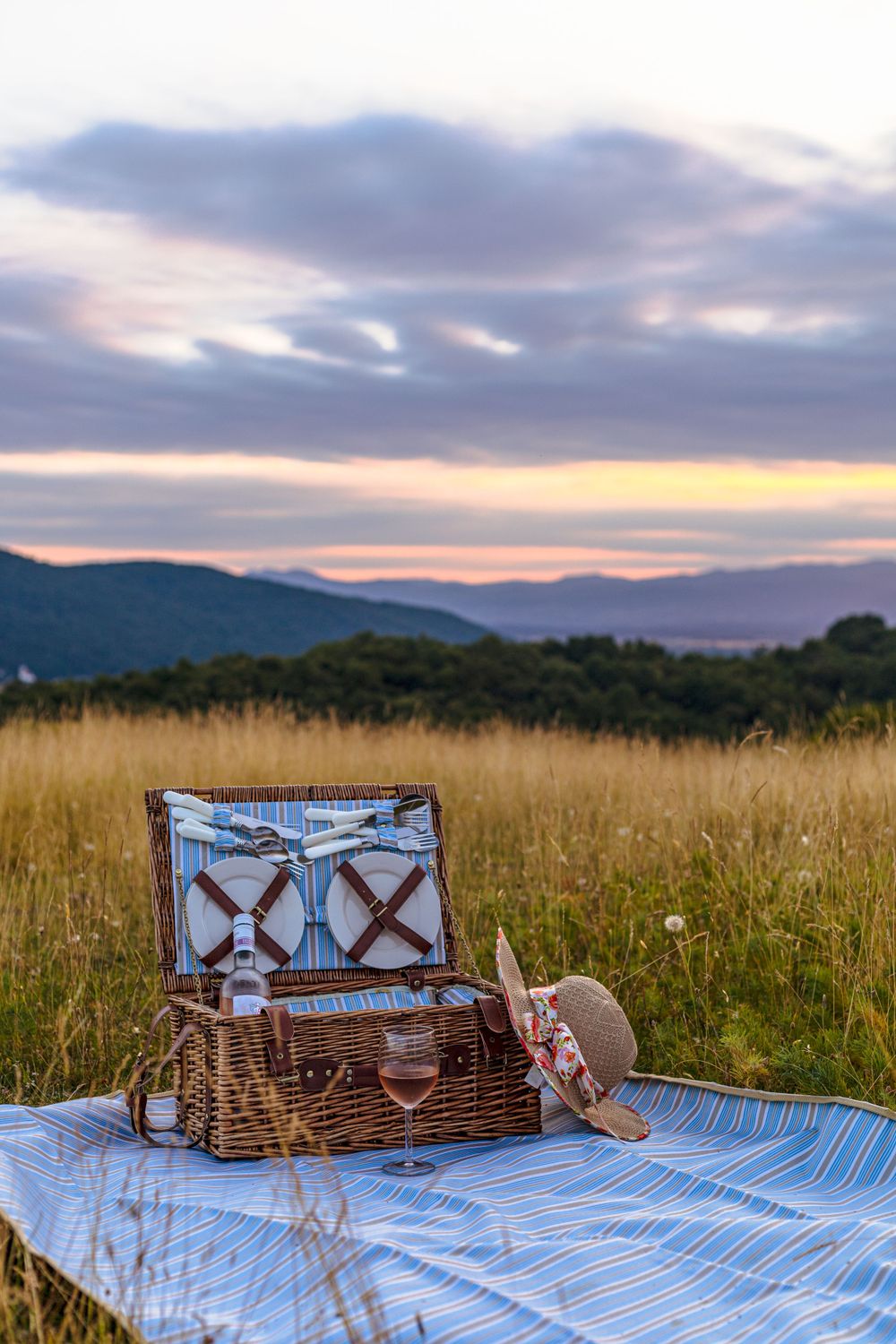 Nature, sunset, picnic