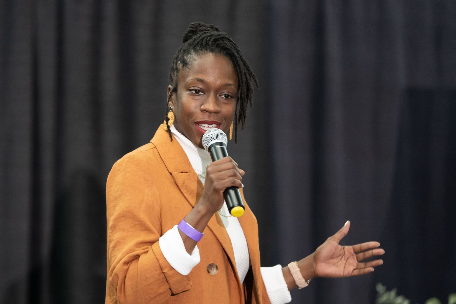 Comedian at Women's networking event
