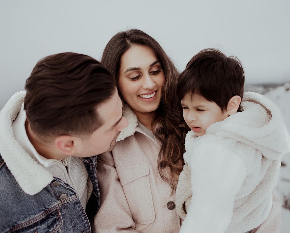 Family Photoshoot at Upper Mission Kelowna BC. Kelowna Okanagan Family Photographer
