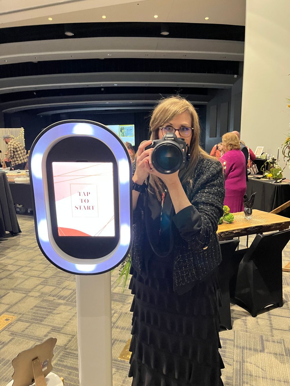 Michele McCoy Photography at the 2024 Twin Lakes Radio Bridal Expo in Mountain Home, Arkansas