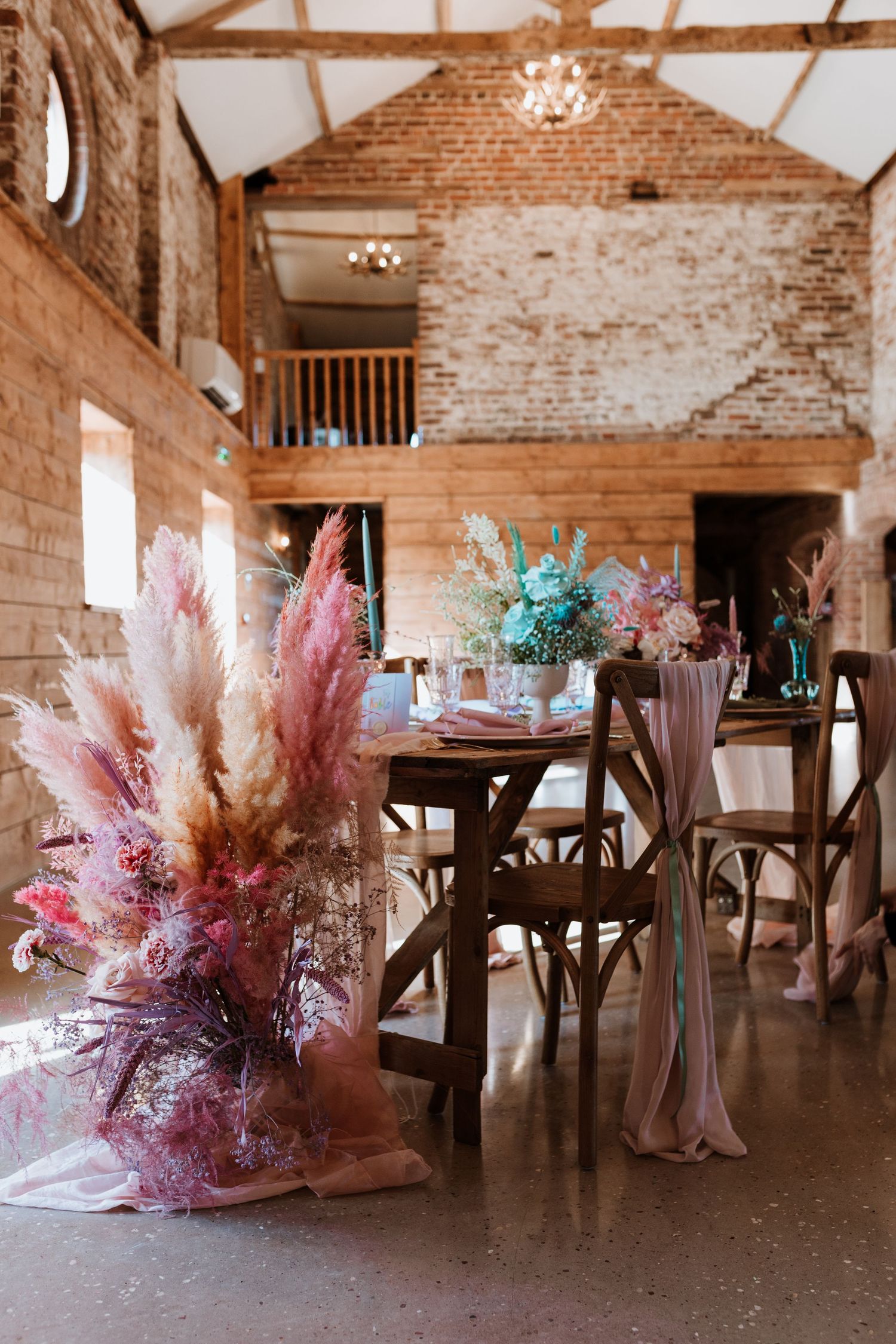 Wild alternative pastle coloured spring wedding at Burlton Manor