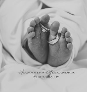#newbornphotoshoot #wigannewbornphotoshoot #newbornphotographer #wigannewbornphotographer #northwestnewbornphotographer