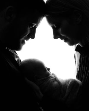 #familyphotoshootideas #babyphotoshoot #newbornphotographer