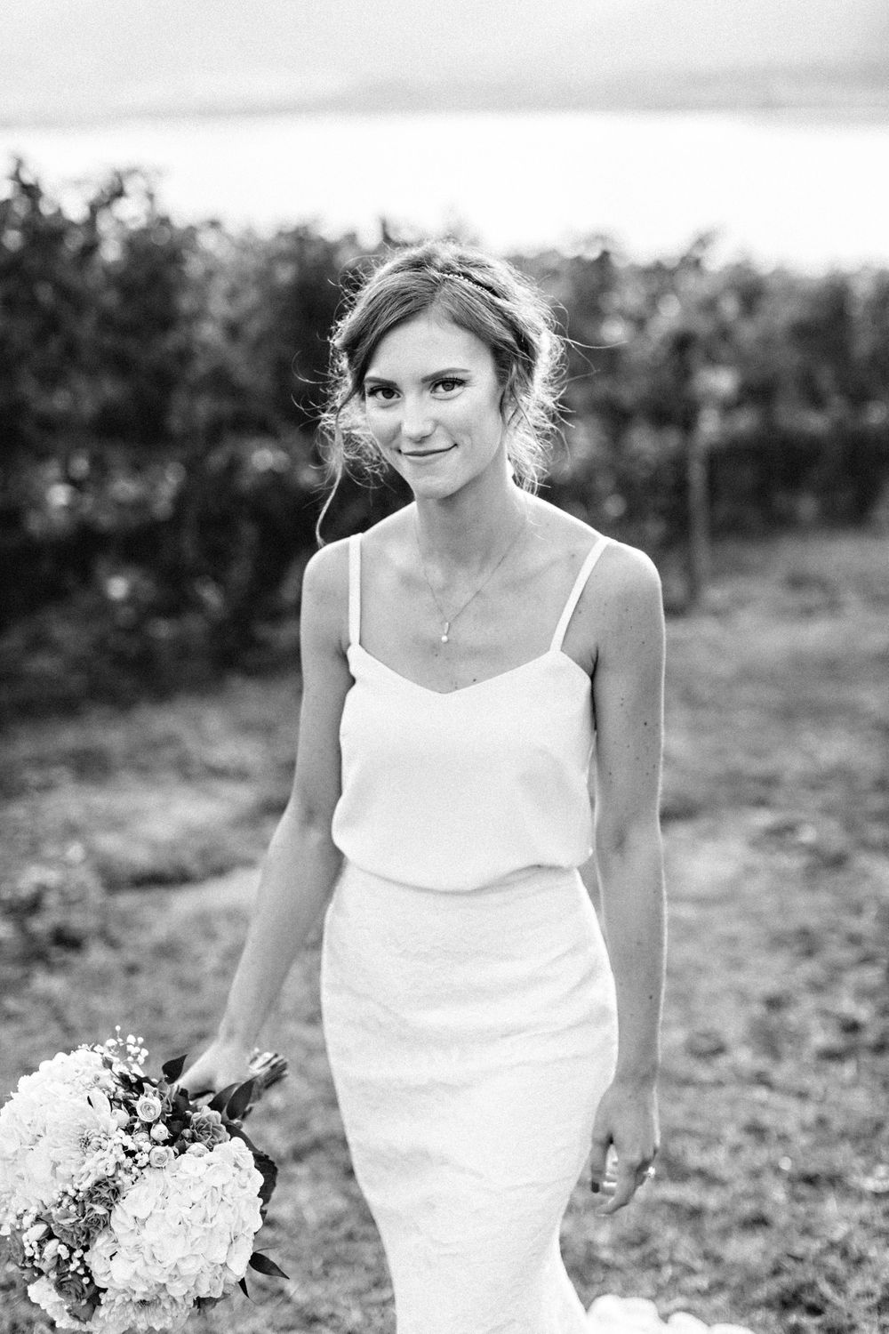 bride style in vineyard