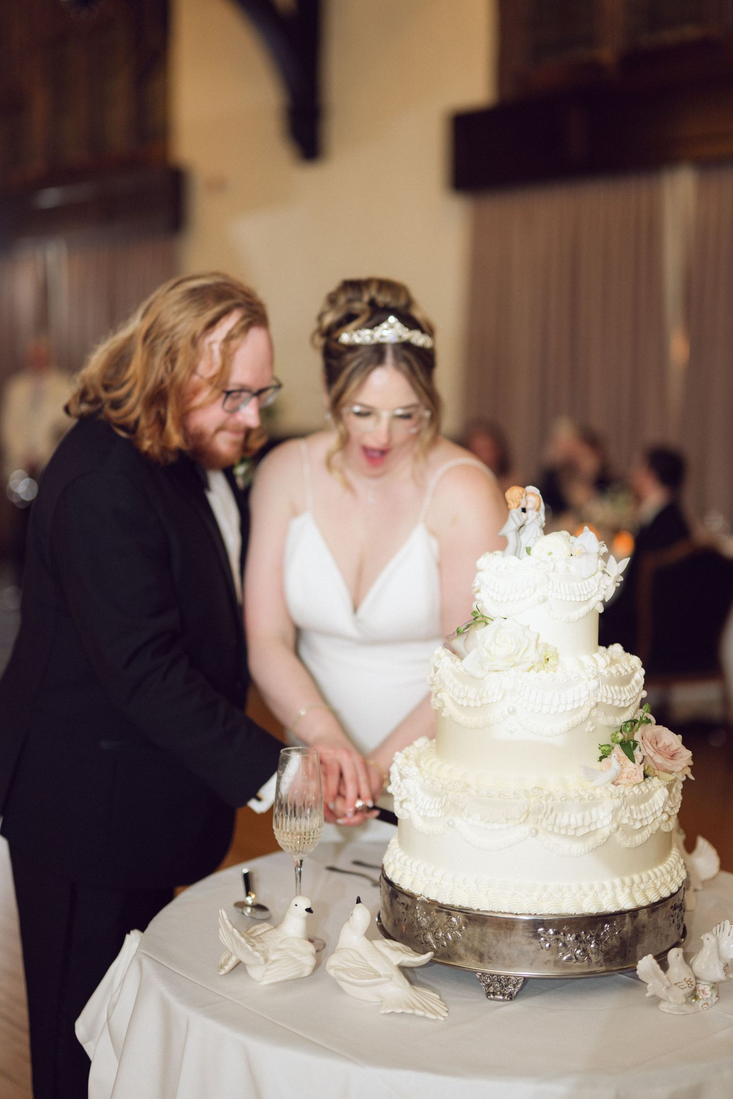 Michigan Shores Club Winter Wedding in Wilmette | Candace Sims Chicago Luxury Editorial & Fine Art Wedding Photographer