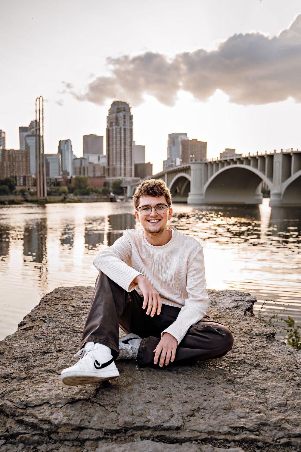 senior male photo in Minneapolis Minnesota