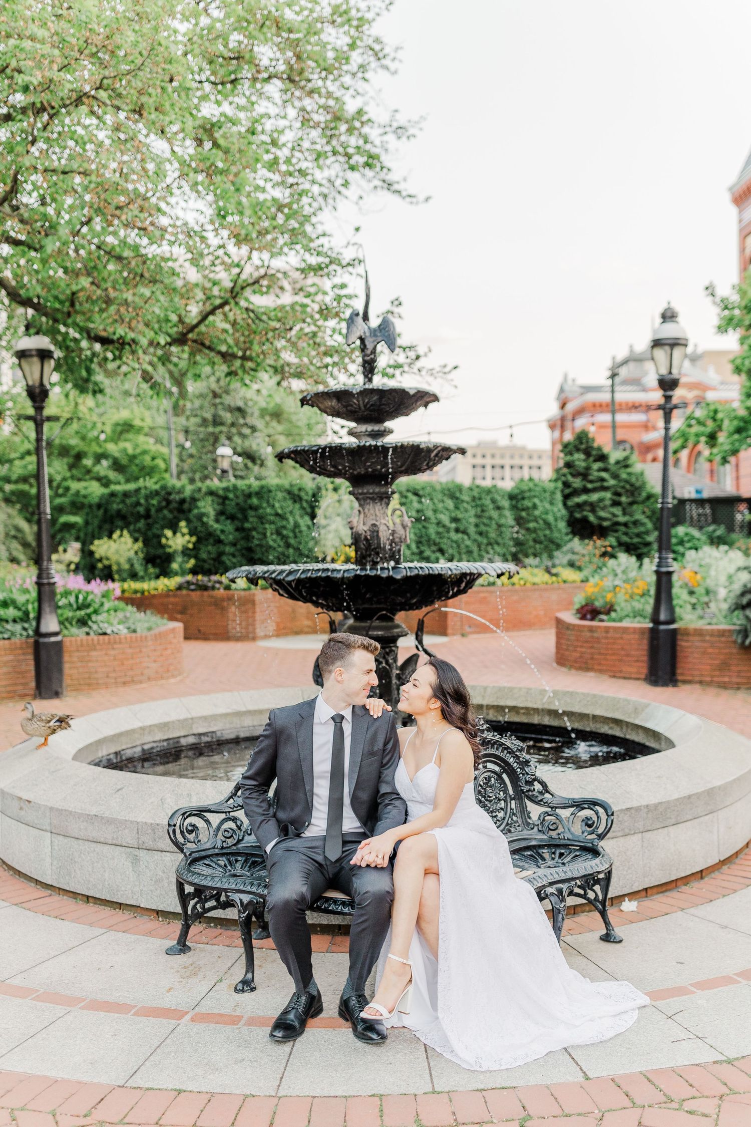 MOONGATE GARDEN WASHINGTON DC ENGAGEMENT PICTURES