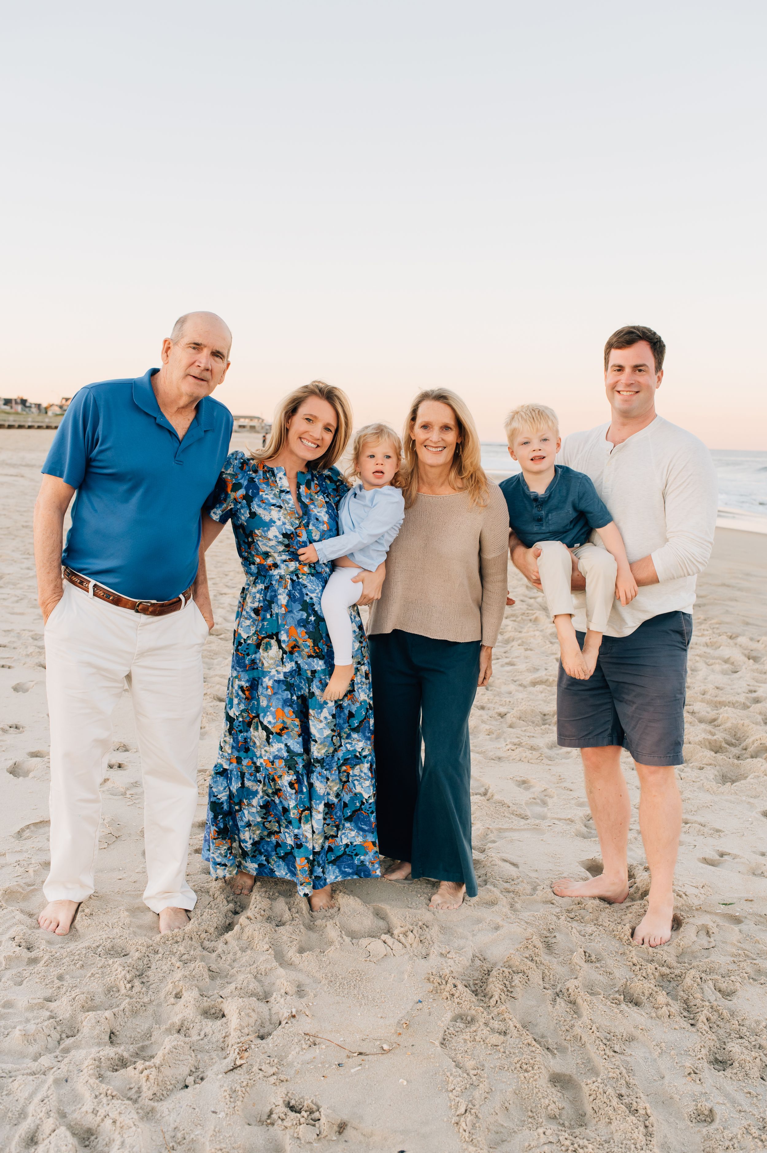 Beautiful extended family pictures on the beach in Spring Lake NJ - Lauren Marie Photography