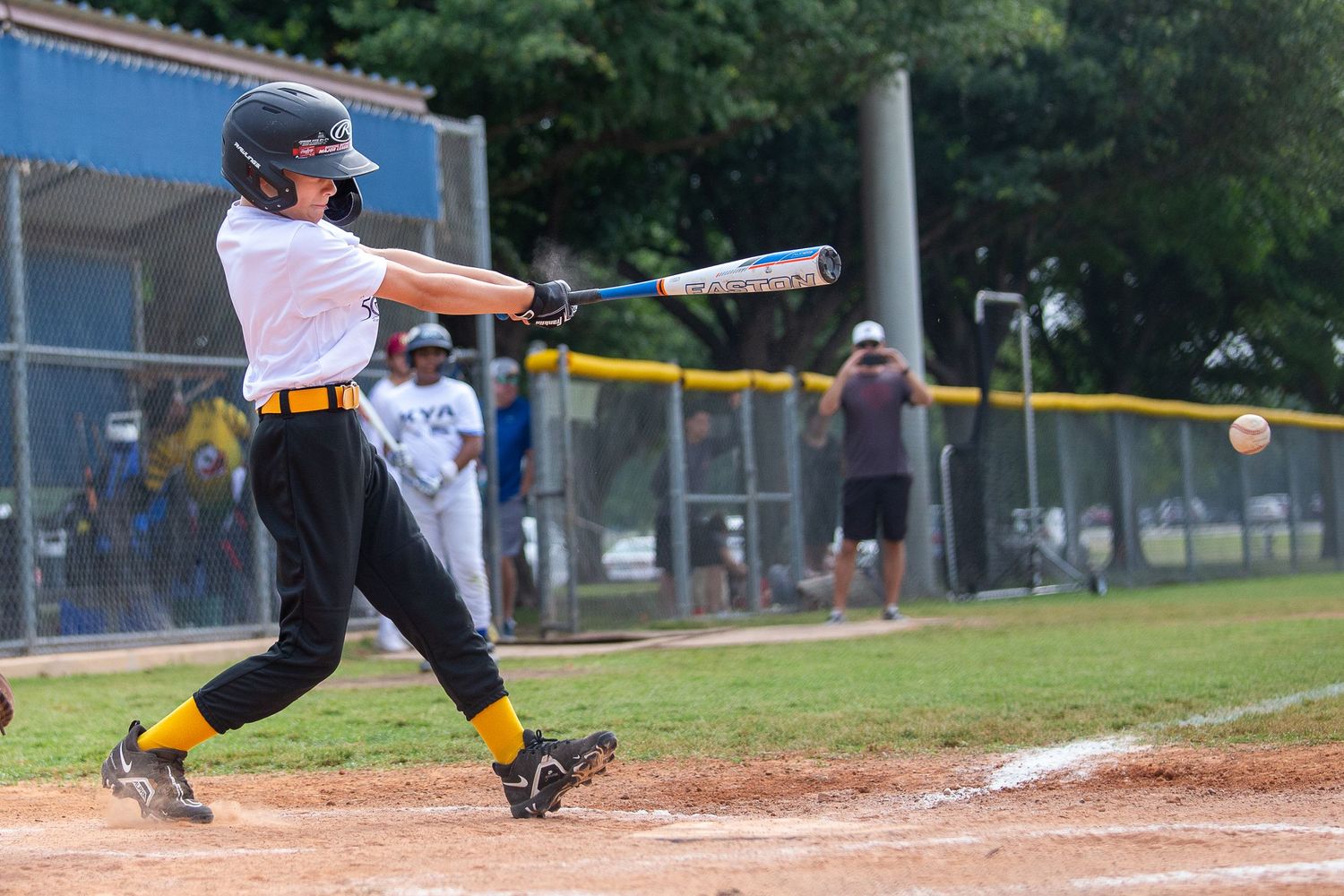 Drew Arnold Photography Youth baseball batting action photo
