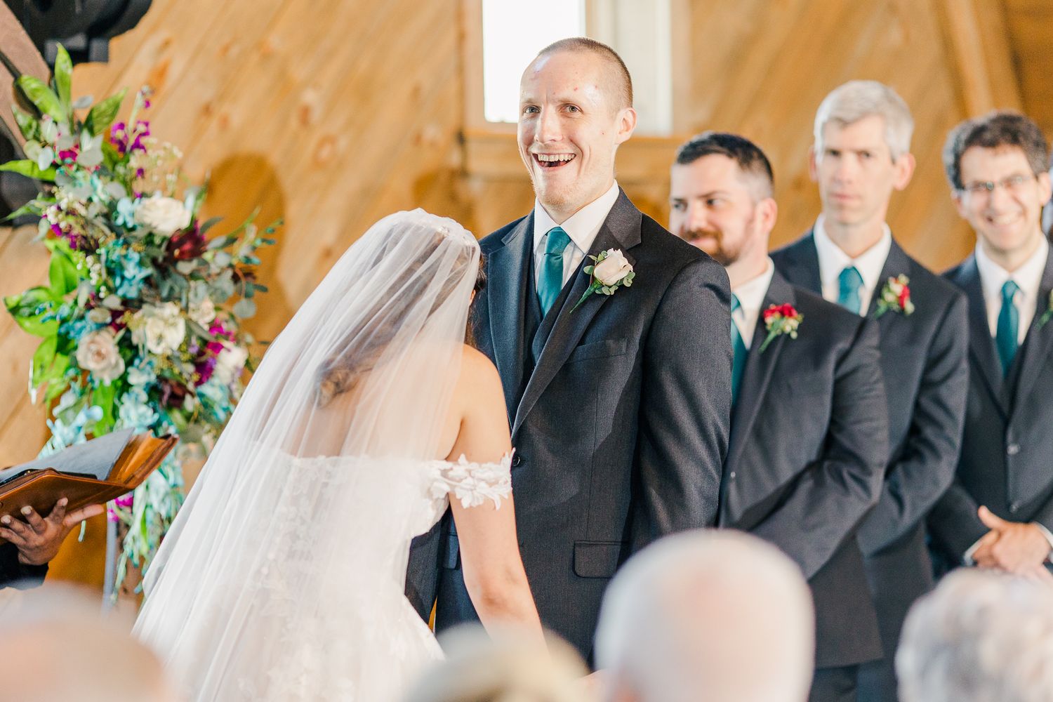 SWEENEY BARN VIRGINIA WEDDING PICTURES