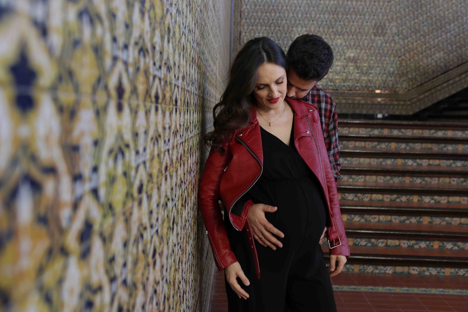 retrato de mujer embarazada y su pareja sevilla