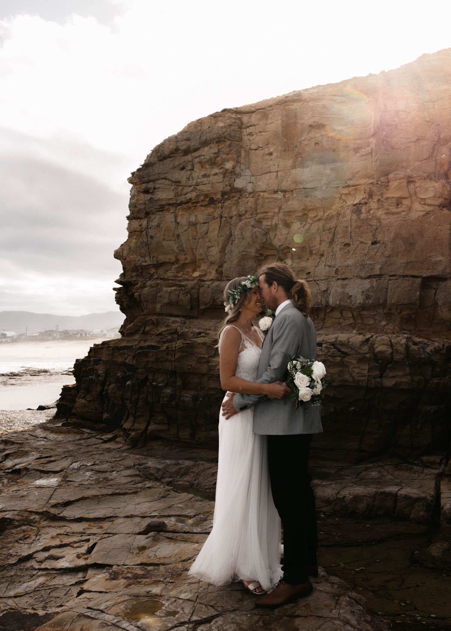 Beach wedding at Woonona – Candid, great value Illawarra wedding photography by Lovers and Bubs, capturing natural love in Wollongong.