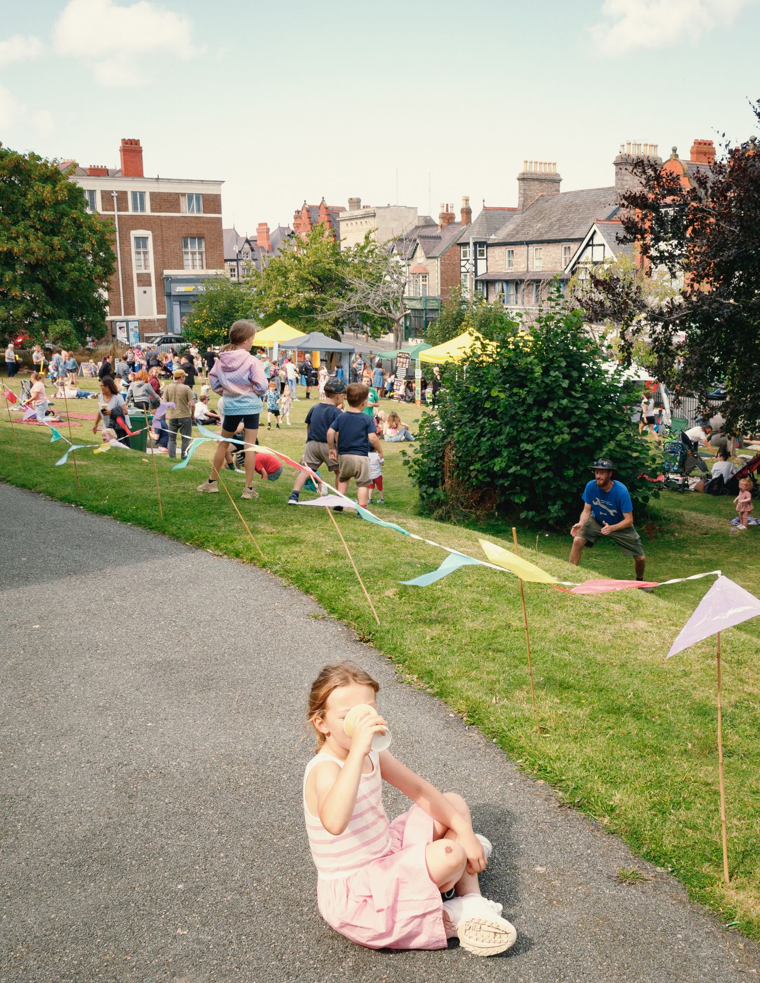 together-for-colwyn-bay-park-picnic-party-child-1