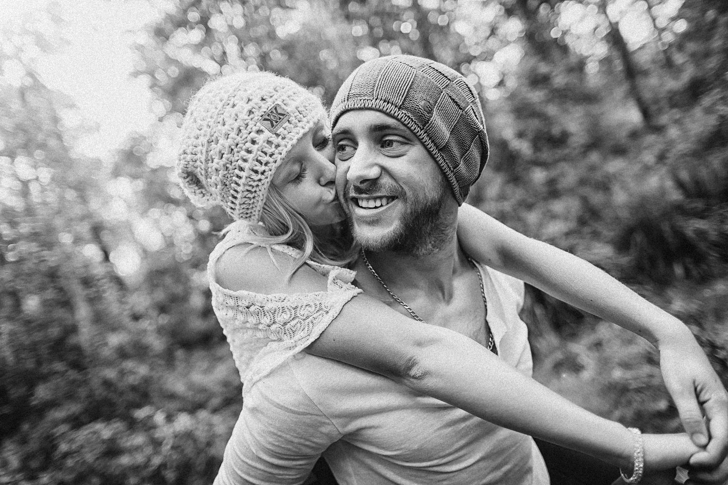 Engagement Photos by Pepper Image