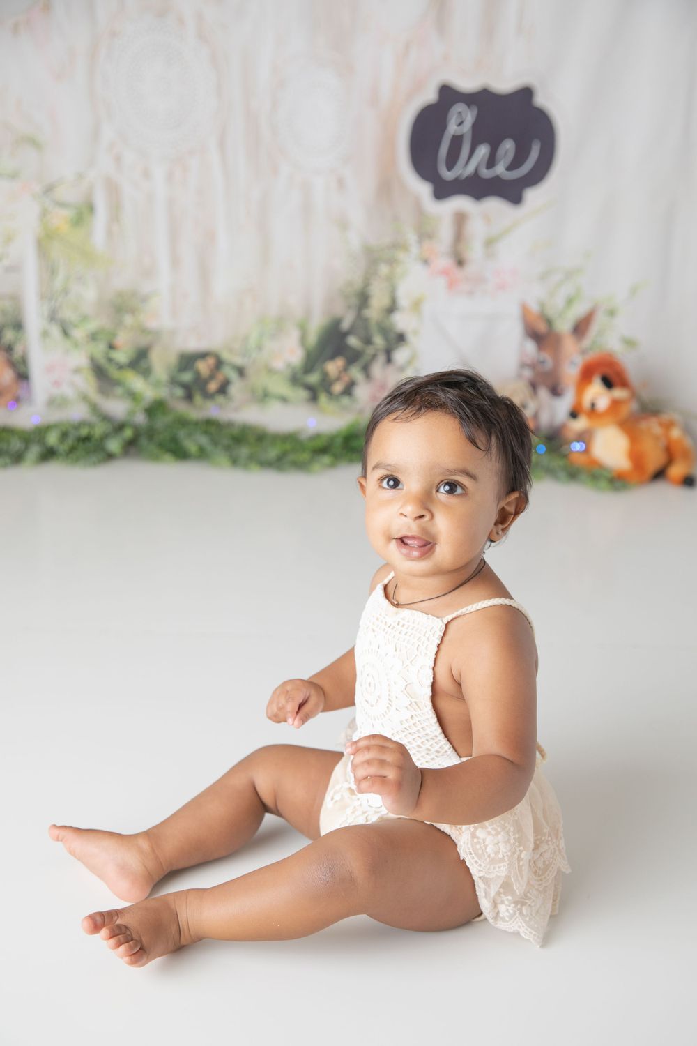 AUSTIN, TX | NISA MOMIN PHOTOGRAPHY | CAKE SMASH | 1ST BIRTHDAY | MILESTONE