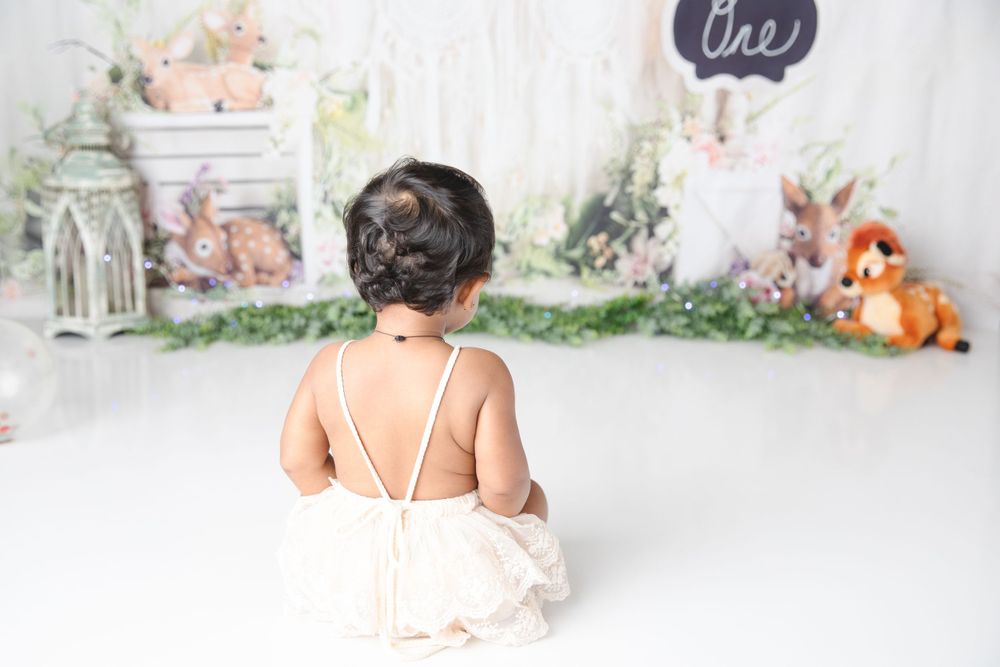 AUSTIN, TX | NISA MOMIN PHOTOGRAPHY | CAKE SMASH | 1ST BIRTHDAY | MILESTONE
