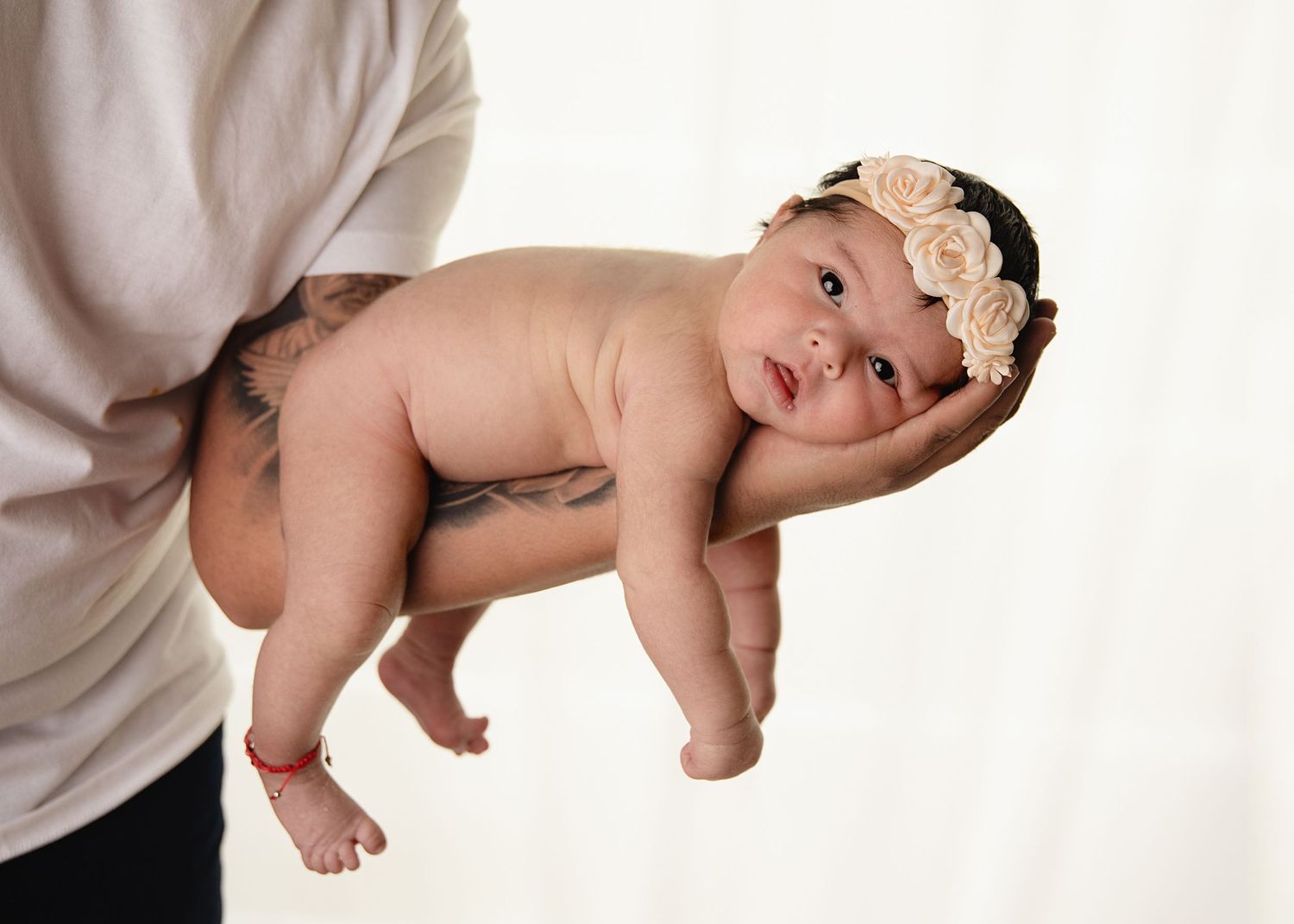 Sara Prue Photography- Creating timeless newborn portraits.