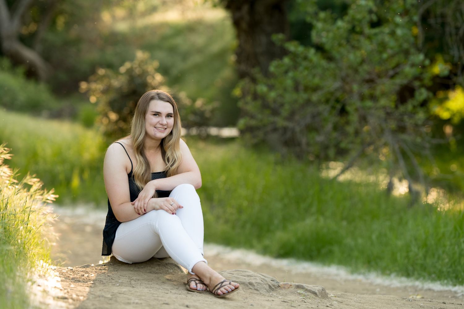 Round Valley Regional Park senior portraits, Brentwood CA