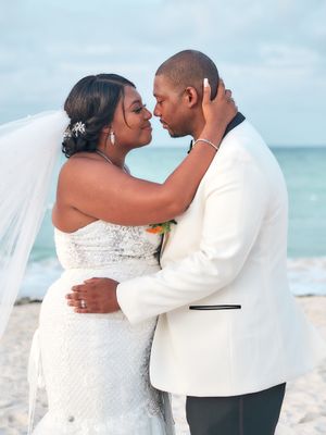 Family Photography at Wedding  in Jamaica Alysa Weddings
