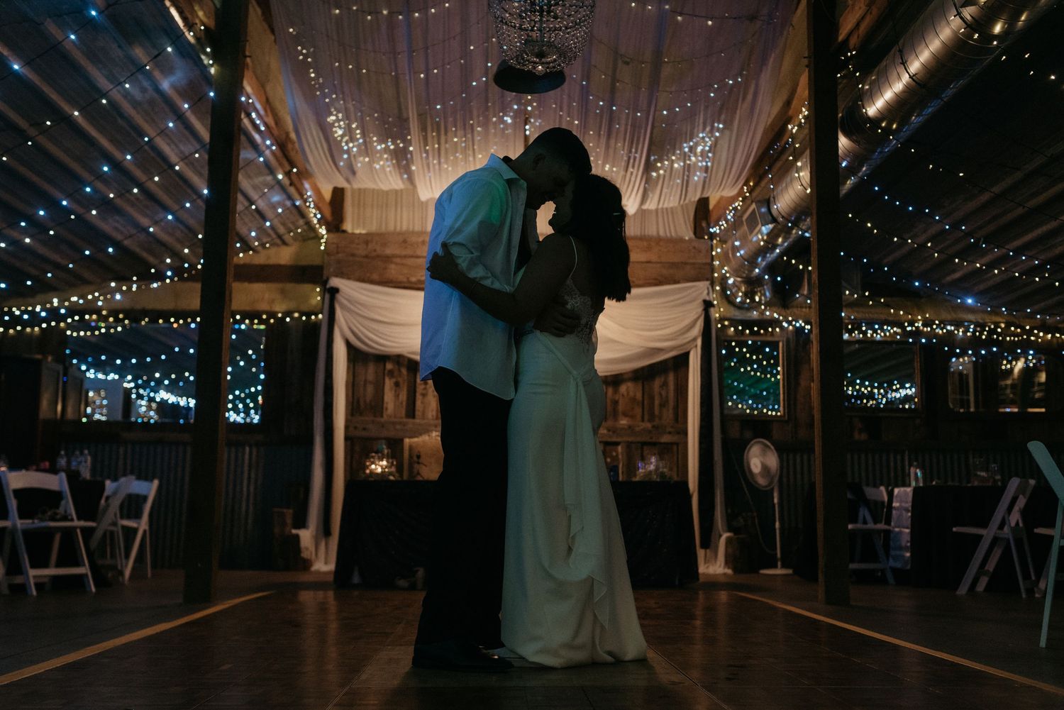 rustic barn wedding