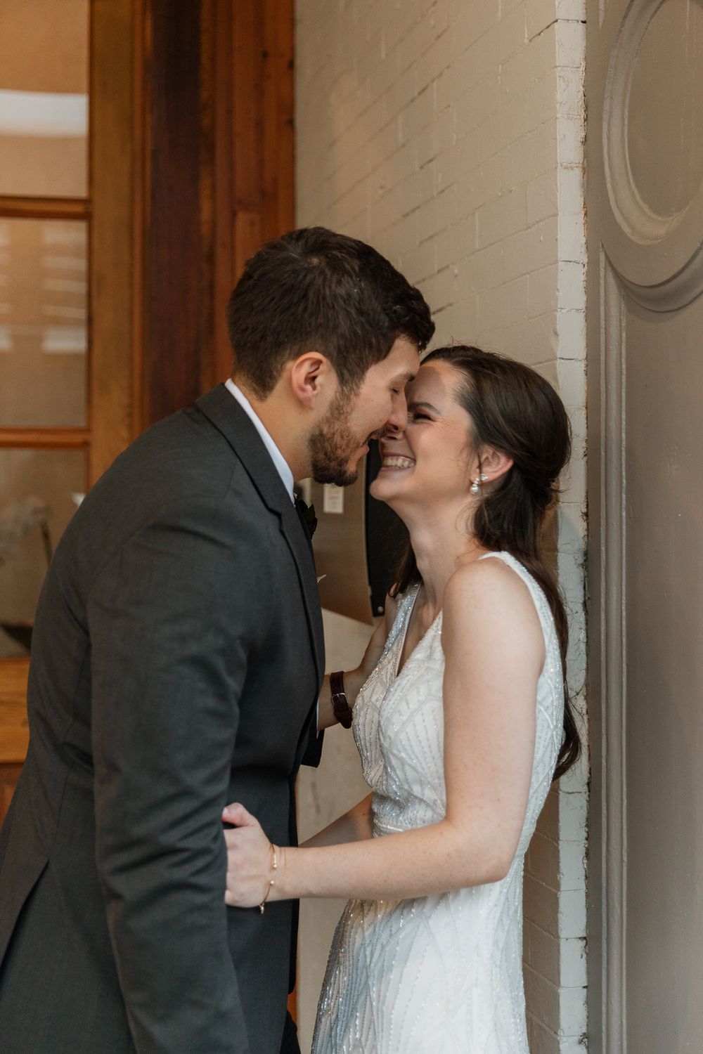 wedding-photos-outside-the-faulkner-jackson-ms
