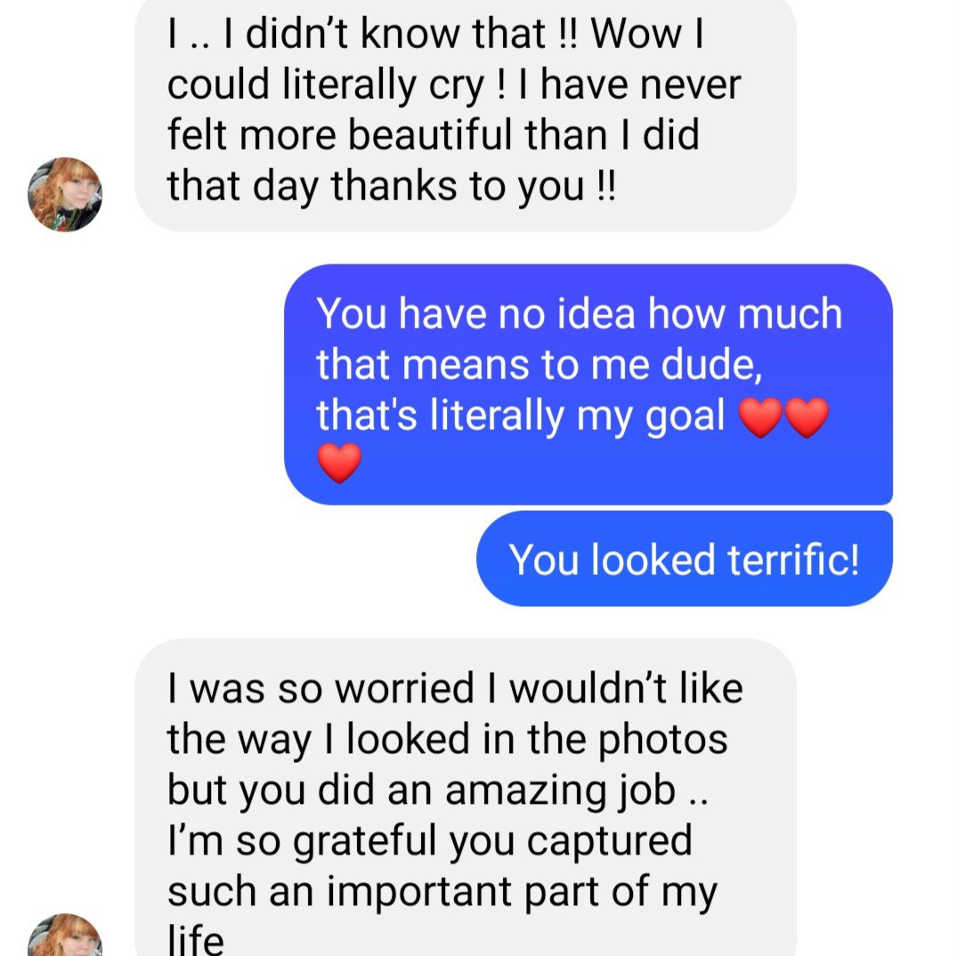 Text message exchange showing heartfelt appreciation for photography services.