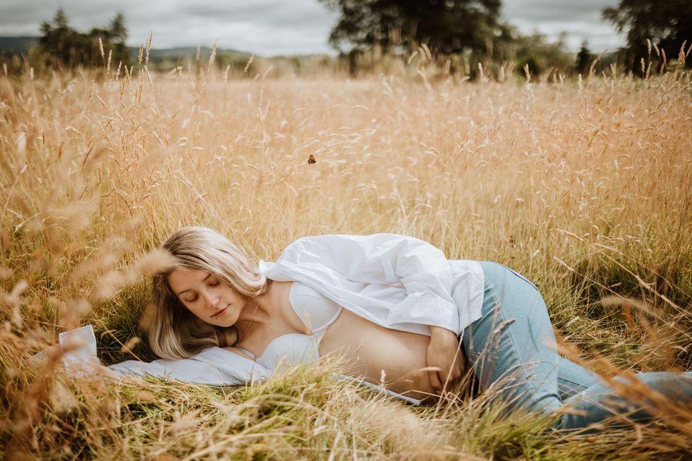 Maternity photoshoot shropshire and midwales