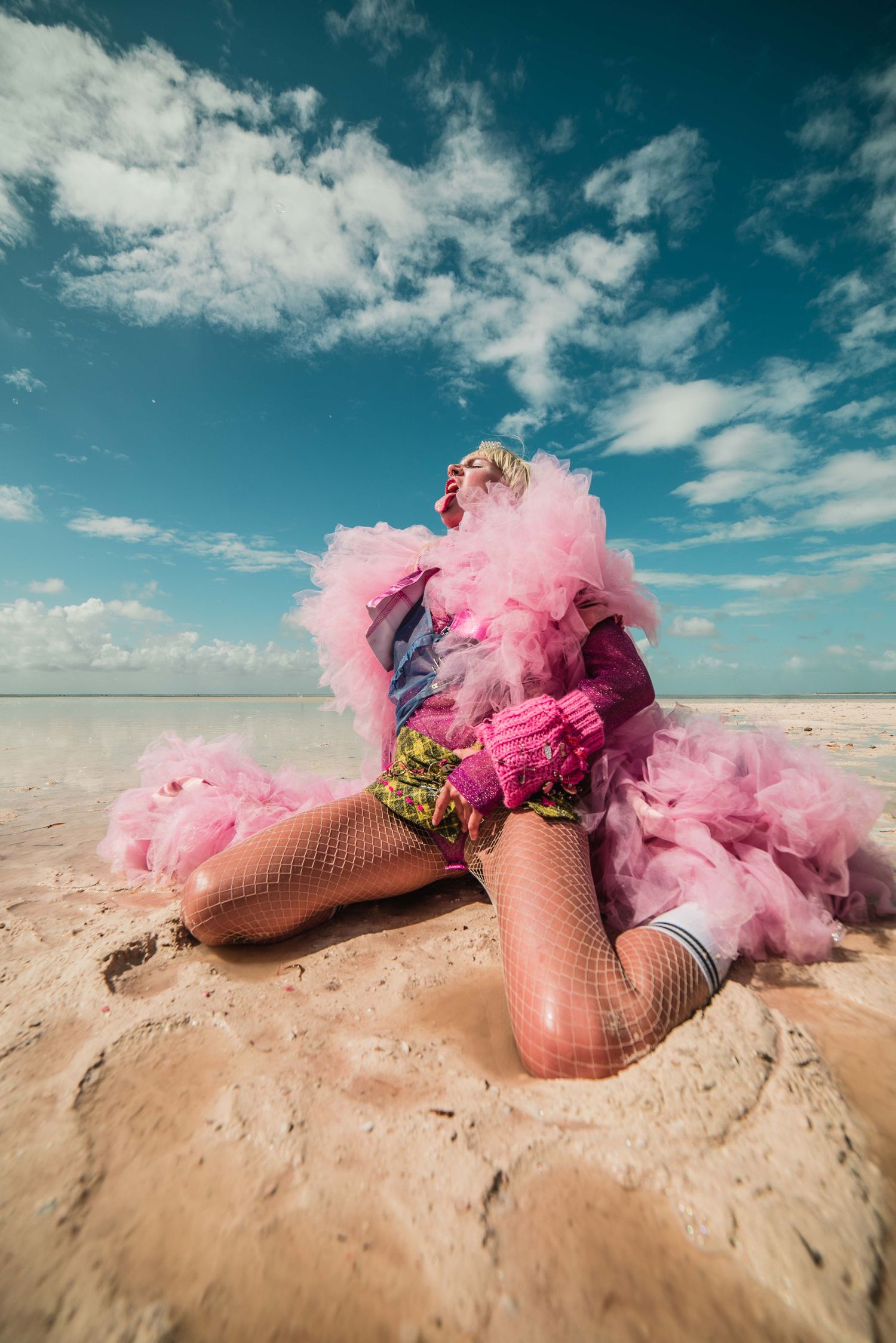 moda freddy koh paxpaquiao fashion photography tulum cancun riviera maya pink blue sky