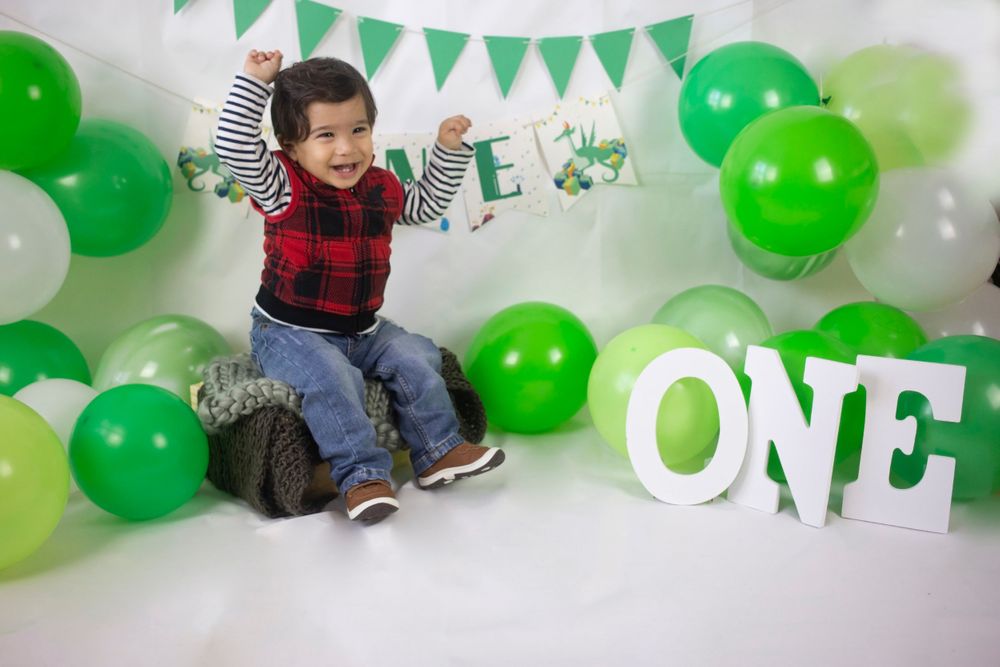 baby boy dinosaur theme cake smash