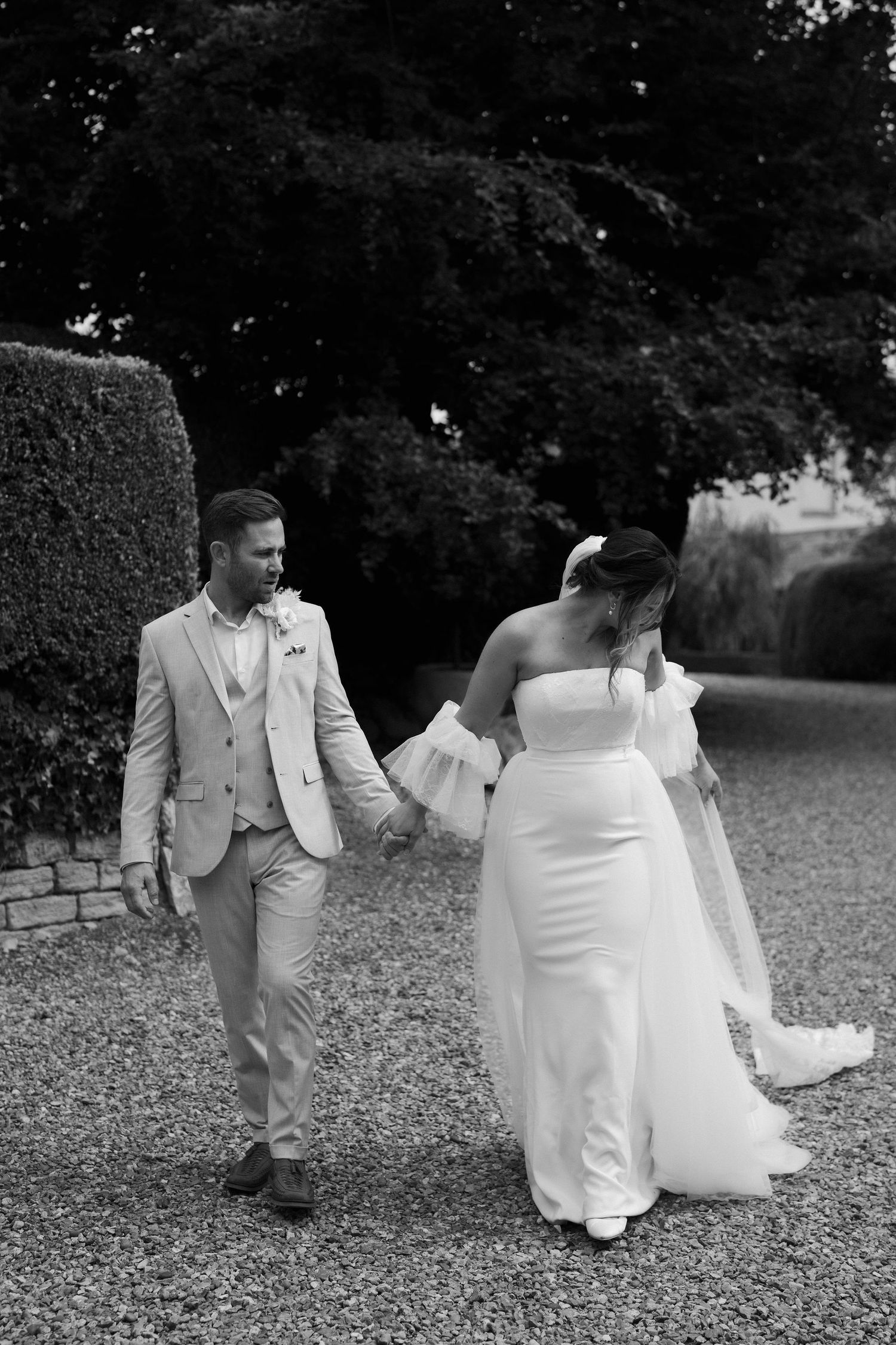 Somerset-pennard-house-wedding-bride-and-groom