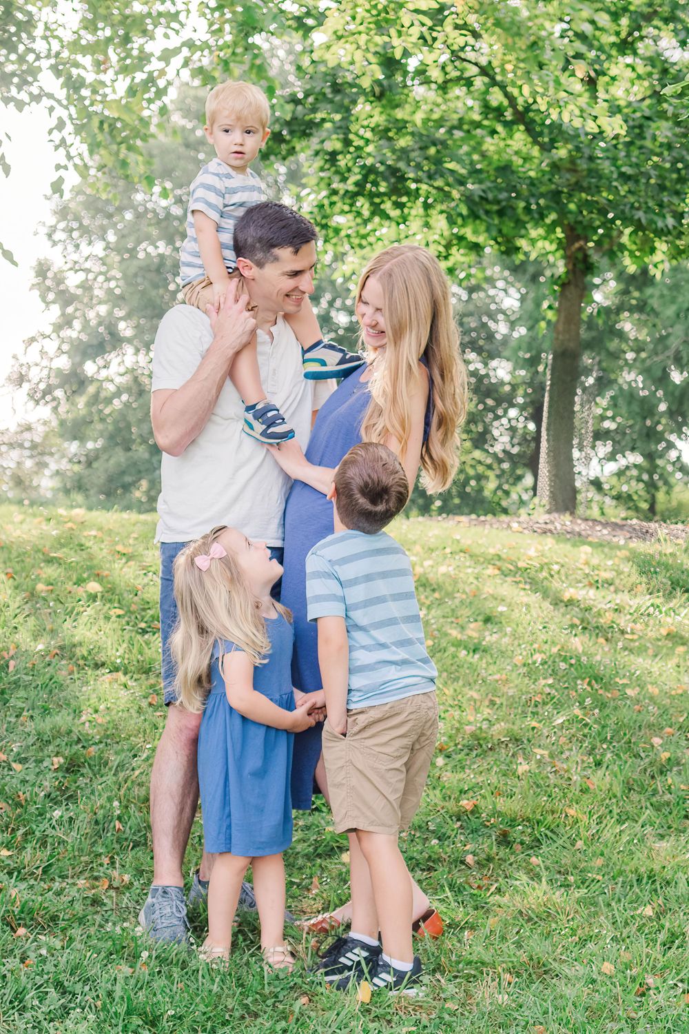 Cincinnati Family Portrait Session at Glenwood Gardens