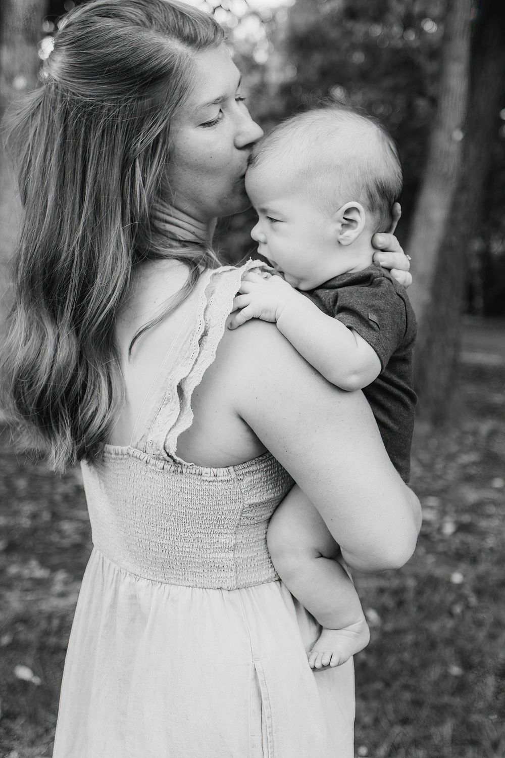 Mother and her baby during a Family Portrait Session at Glenwood Gardens in Cincinnati