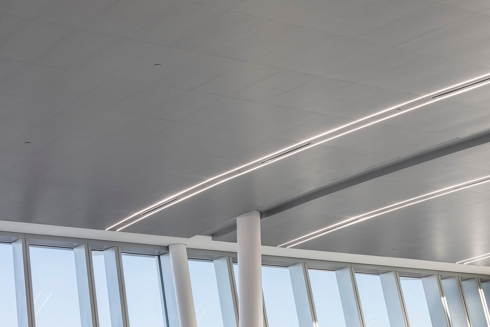 Interior photo of the new terminal A at the Charlotte Douglas International Airport by Cincinnati photographer Studio 66