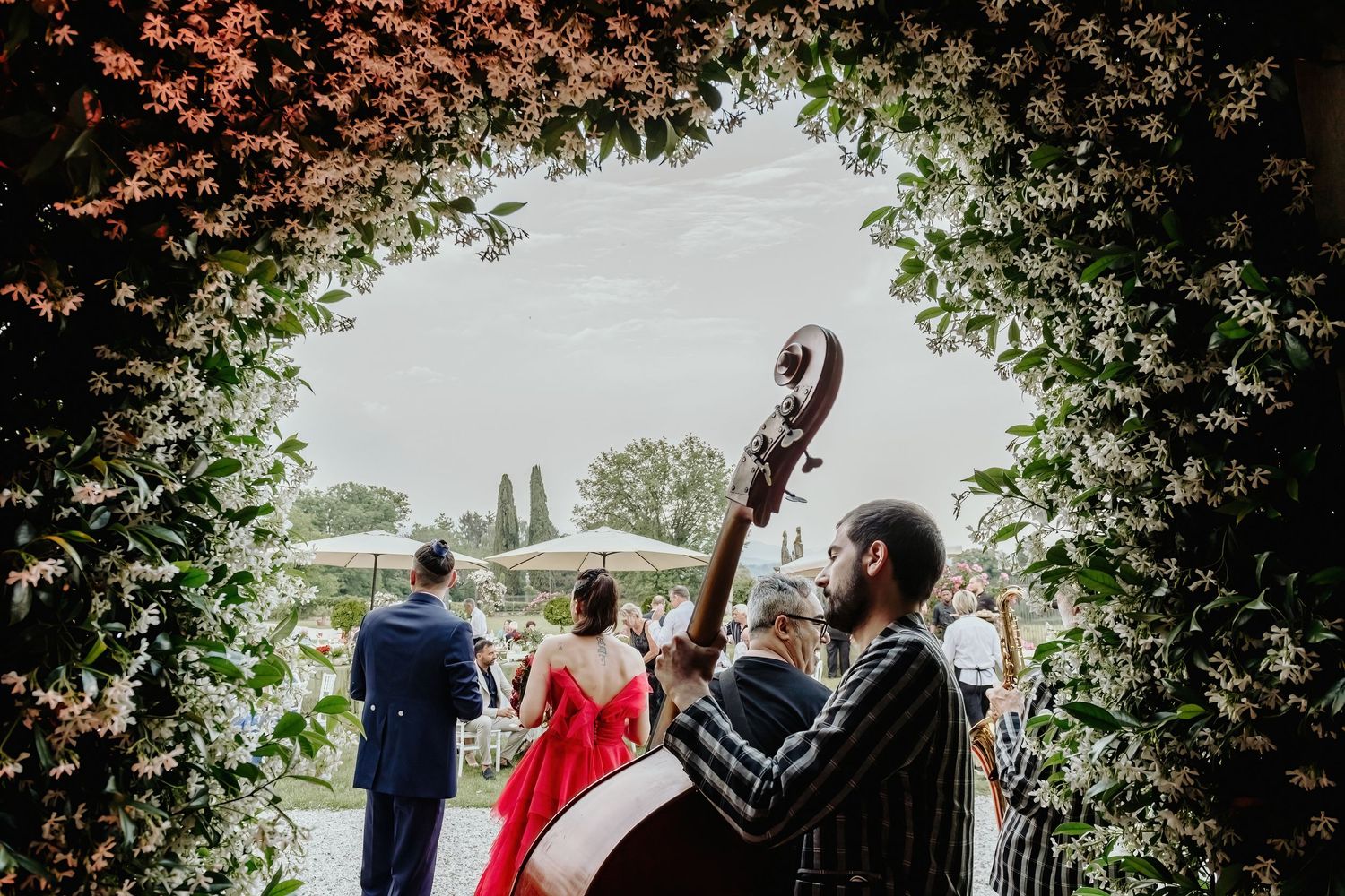 sposi, foto sposi, fotografo matrimonio Artegna, foto matrimonio villa deciani, fotografo matrimonio Udine, foto spontanee sposi