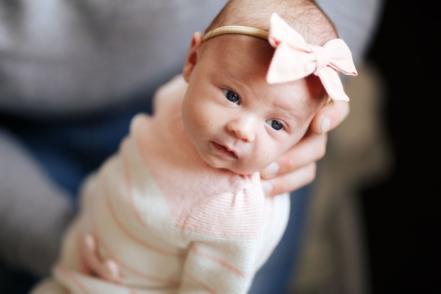 natural newborn photography at home in seattle