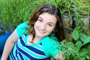Best Senior photographer Toledo, Maumee, Whitehouse, Waterville, NWO
