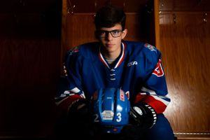 Best Senior photographer Toledo, Maumee, Whitehouse, Waterville, NWO sports photos