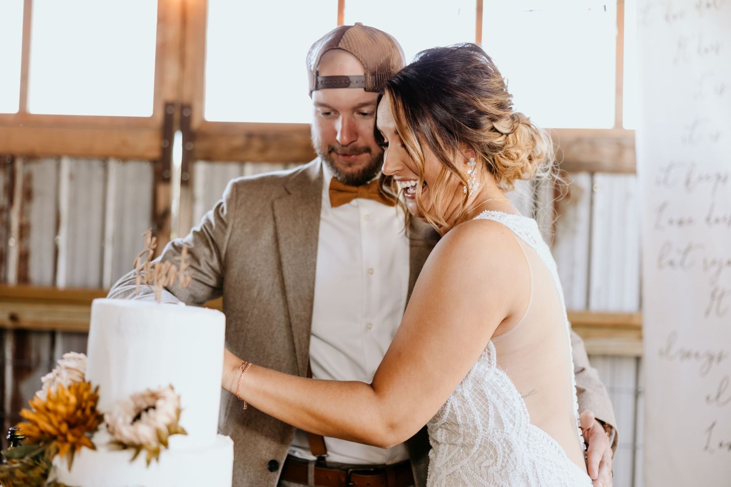 Ohio Wedding, Ohio Photographer, Wedding Photographer, The Palm Tree Barn, Bride and Groom Photos, Wedding Reception