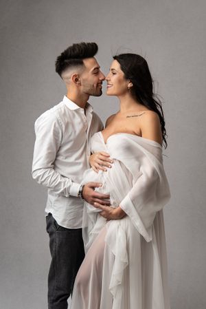 coppia-shooting-fotografico-sanremo-maternità-sorriso