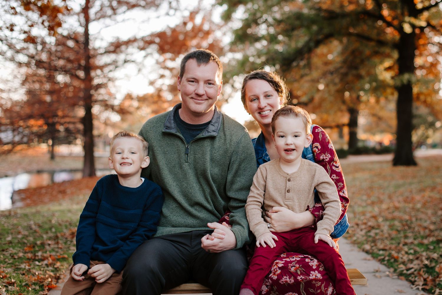 Fall family photos by Wichita, KS photographer at Eastborough Park