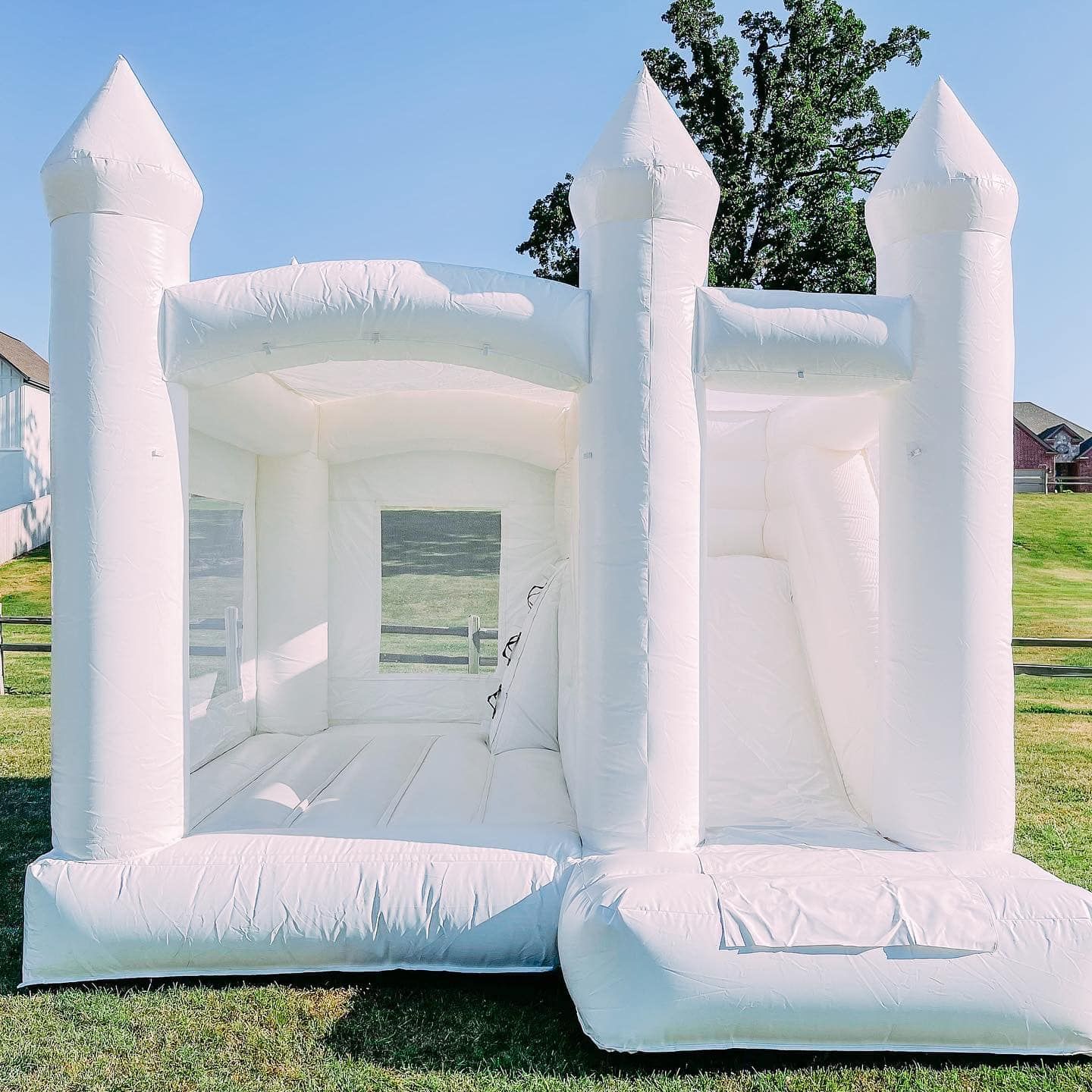 White Bounce House Rental - Evnt Wrks NWA