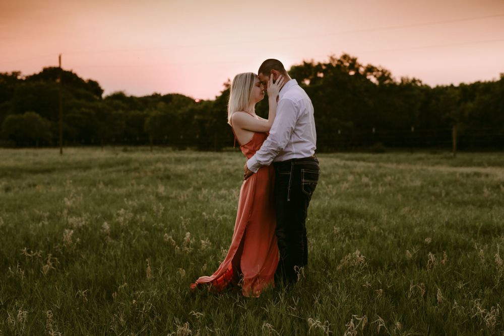 Katy Montoya Photography - Kenedy, Texas Photographer - San Antonio, Texas Couples Photographer
